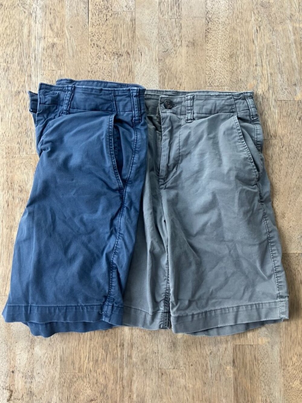American Eagle men's shorts size 28 - 2 pair!